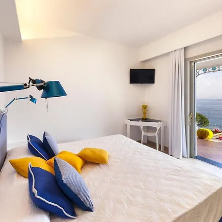 Sleeps 14 With Pool * Nerano