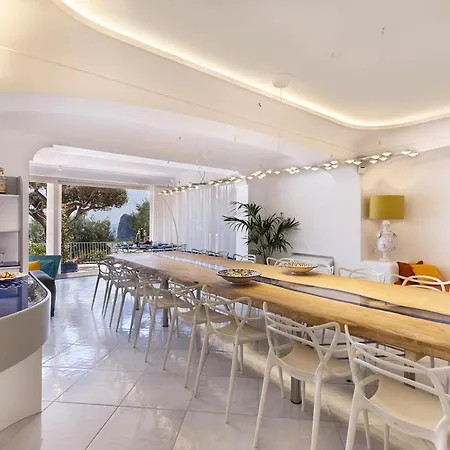 Sleeps 14 With Pool