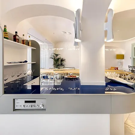 Villa Sleeps 14 With Pool Nerano