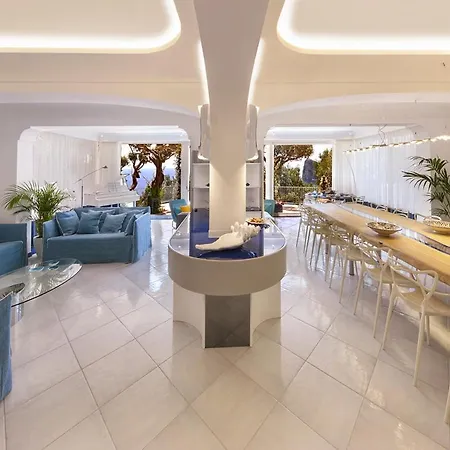 Sleeps 14 With Pool *